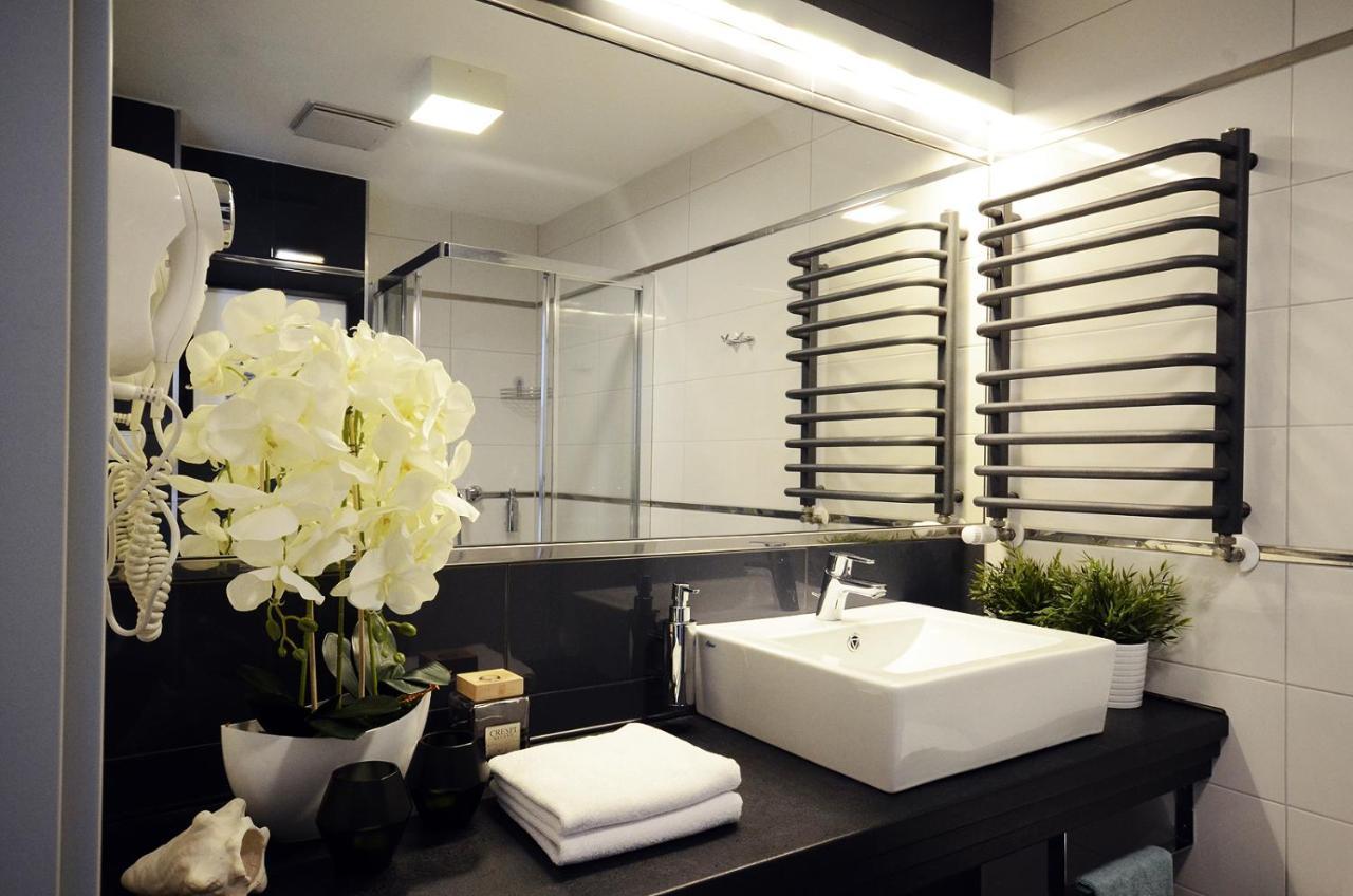 Apartamenty Biala Sowa Czarna Gora Sienna  Bagian luar foto